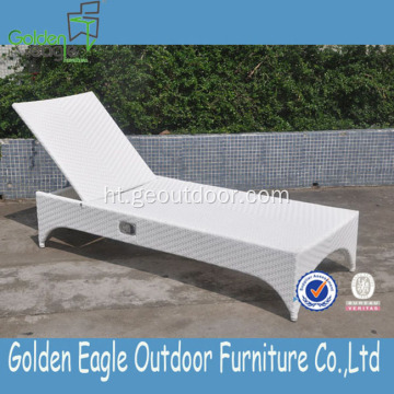 White PE Ratten Outdoor Pool sunbed